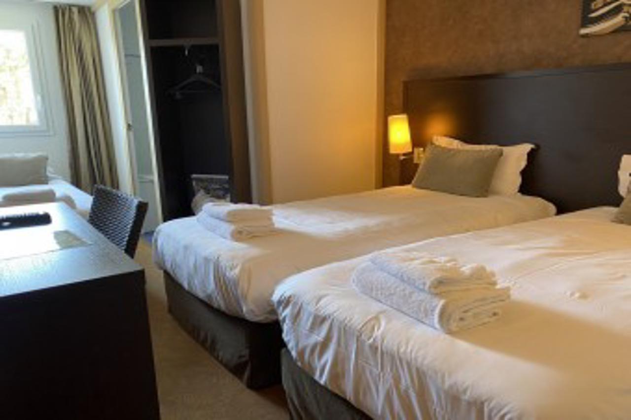 Shelder Hotel - Cherbourg En Cotentin - Equeurdreville Екстер'єр фото